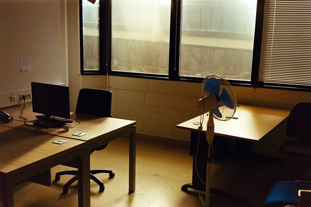 Too Hot to Work? What You're Actually Entitled to When the Office Overheats